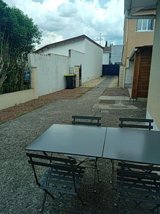 Maison Agreable Avec Stationnement Privatif Angouleme Exterior photo